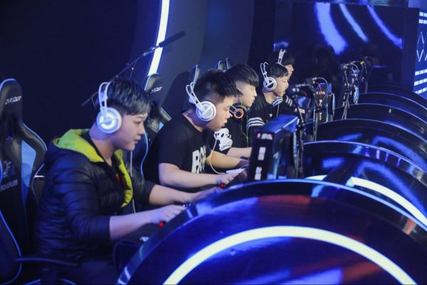 范佩西并最 范佩西并最